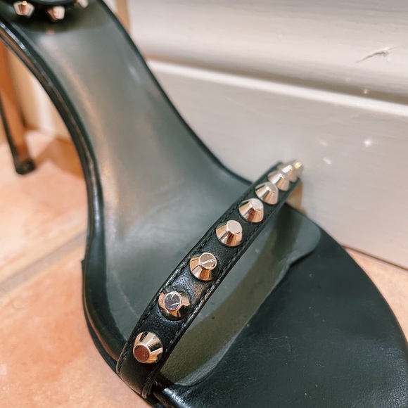 Stuart Weitzman “What a Stud” Nudistsong Sandal - Picture 3 of 4